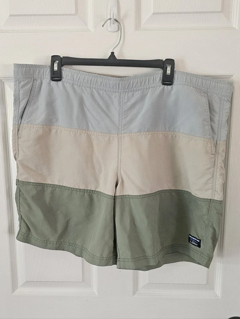 LL Bean Swim Trunks Mens Large (L) Colorblock Supplex Sunsmart Shorts 8” UPF 50+